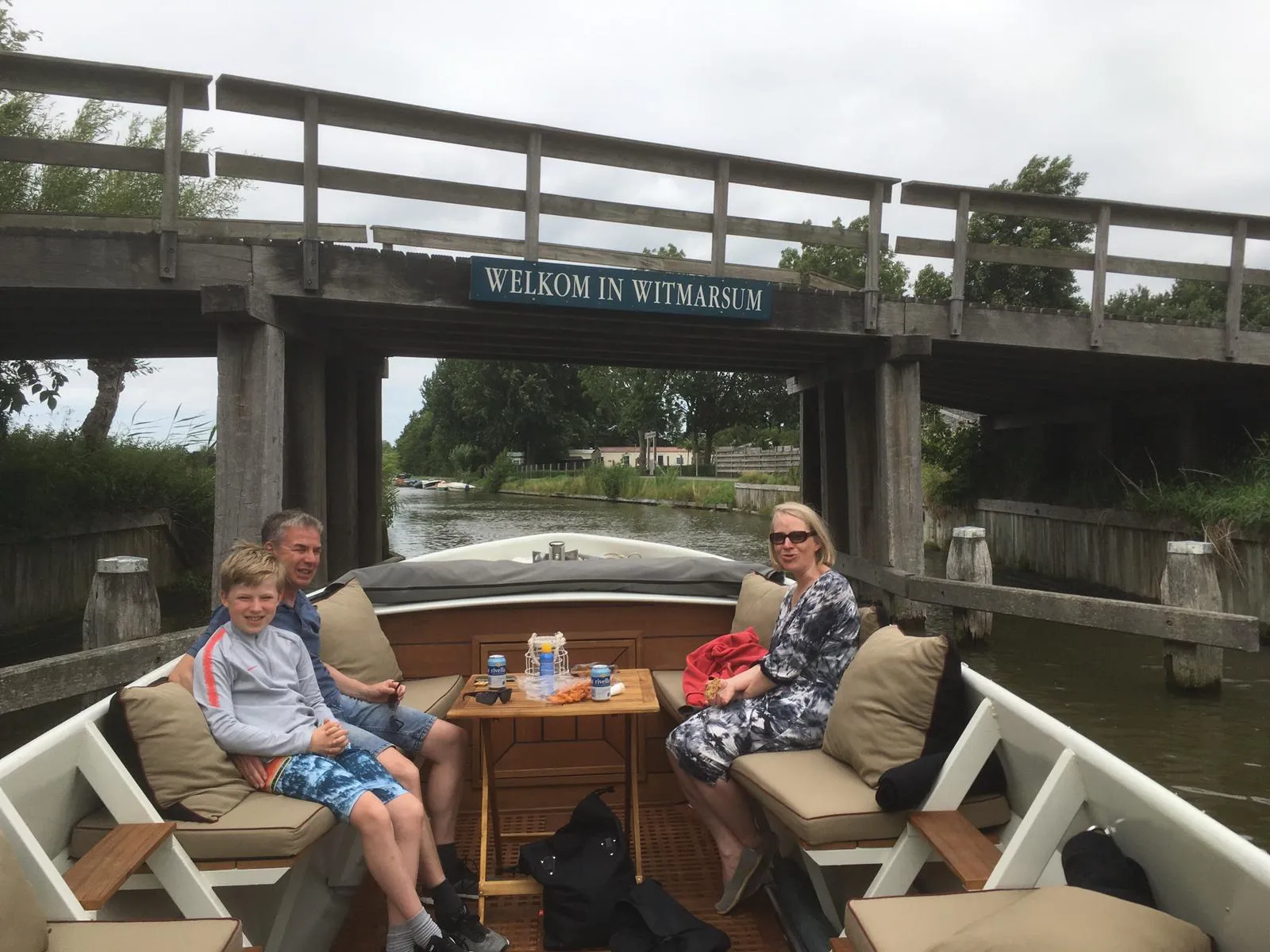 In de luxe Beenakkersloep de schaats Elfstedenroute varen