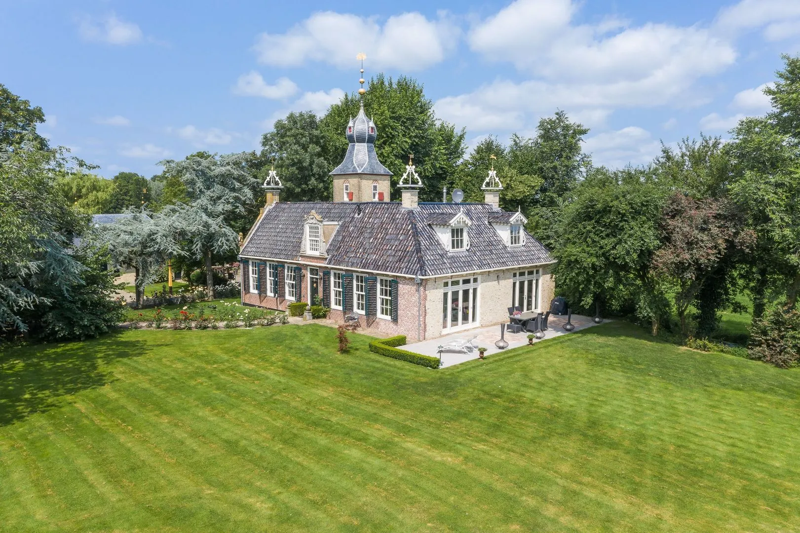 Het sprookjesachtige Landgoed Allingastate te Allingawier is een waar paradijs voor rustzoekers en natuurliefhebbers.